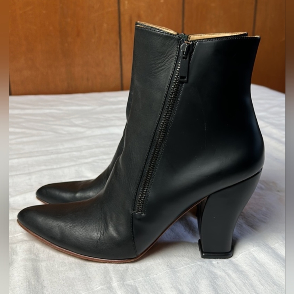 JOHN FLUEVOG Black Boots